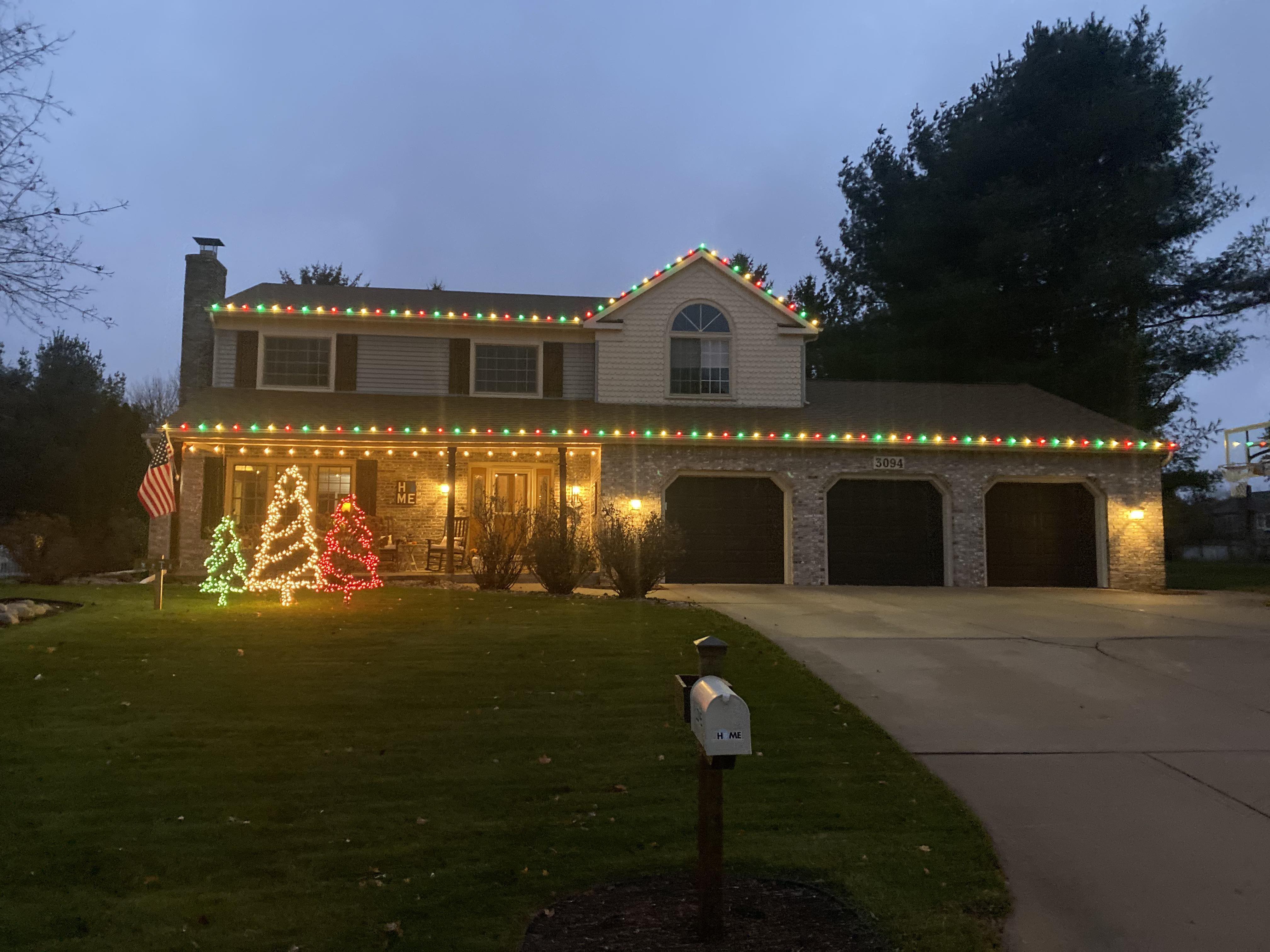 Residential holiday lighting